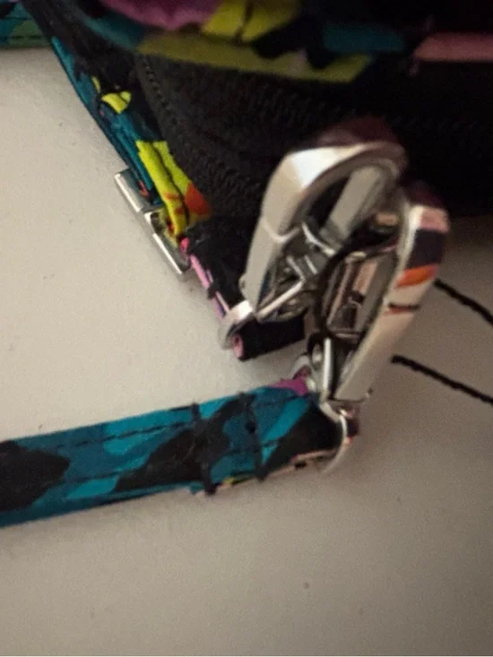 Vera Bradley Floral RFID 3-in-1 Crossbody in Pink and Teal NWT. (Hilo Meadow) - Picture 3 of 16